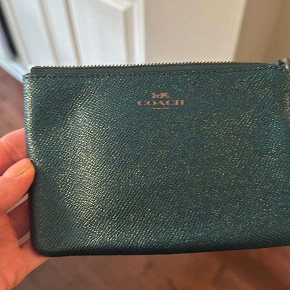 Coach change pouch - Picture 1 of 1